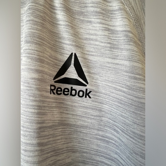 Reebok Gray Lightweight pullover - Picture 5 of 5